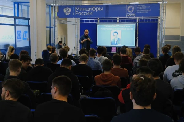 Известный научный журналист Алексей Паевский выступил перед читателями библиотеки