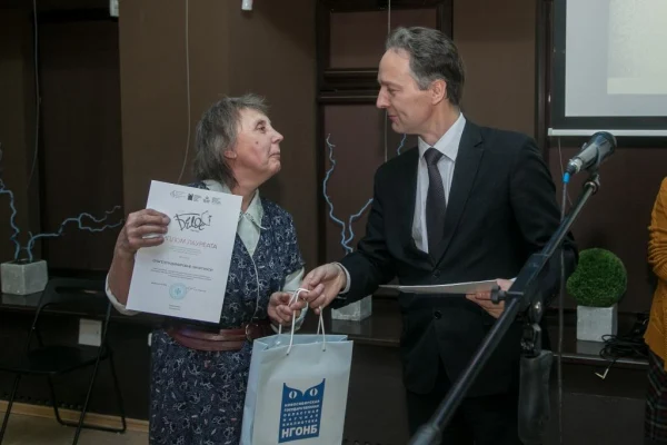 Белое пятно: литературные будни