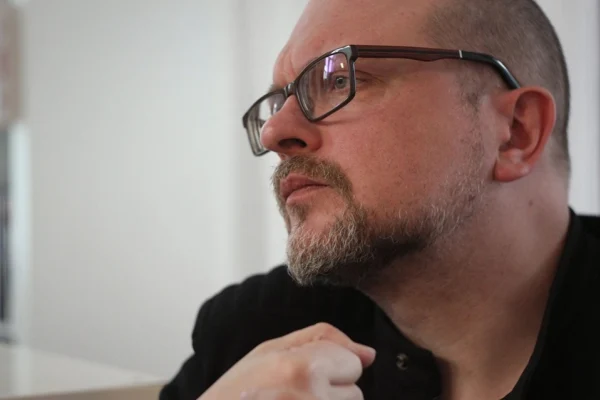 Проект «Люди как книги» продолжает открывать известных новосибирцев