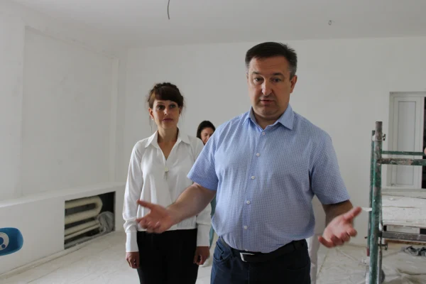 Подготовка Новотырышкинской сельской библиотеки к открытию в статусе модельной входит в активную стадию