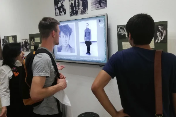 Приятный бонус получили участники «Диктанта Победы» в НГОНБ