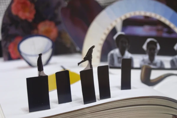 Выставка-инсталляция «ЧитаеМЫй мир»