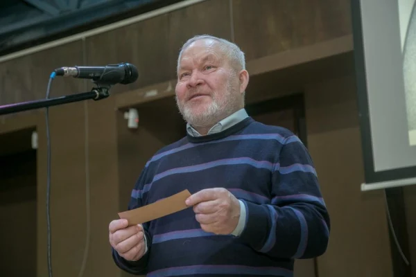 Белое пятно: литературные будни