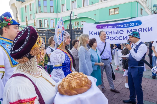 «Книжные маяки России» зажглись в Новосибирской области