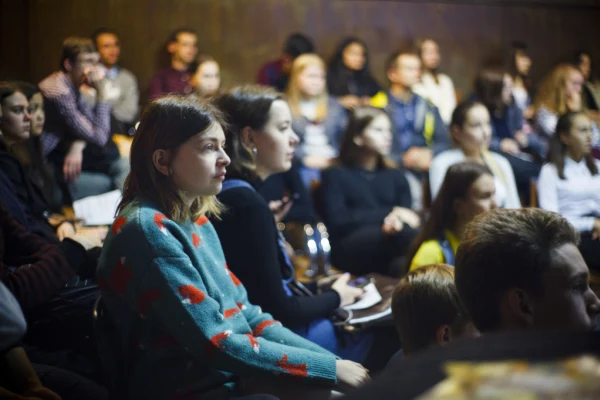 Картограф карту нам открыл! Состоялась презентация редких географических карт Сибири, России и мира 