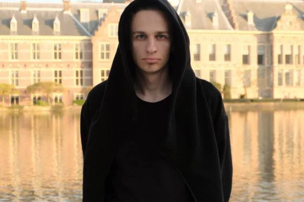 Белое пятно