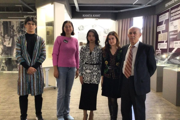 Традиционный таджикский праздник урожая провели в библиотеке