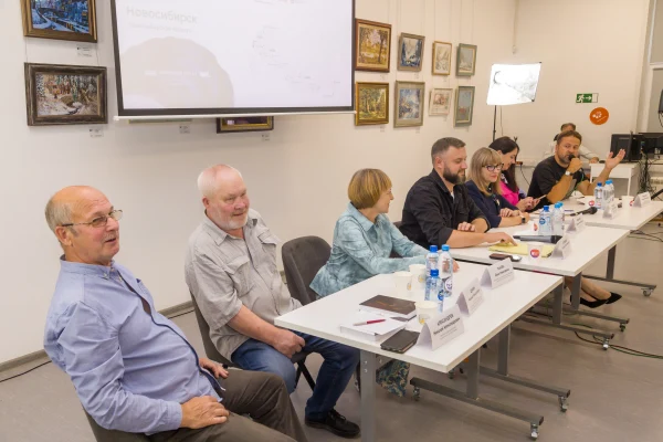 «Книжные маяки России» зажглись в Новосибирской области