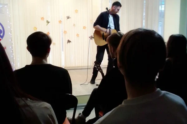 Библиотекари НГОНБ оценили творчество молодых талантов