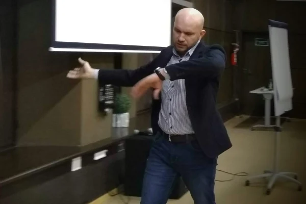 Максим Груничев провёл трёхчасовой интенсив по ораторскому мастерству