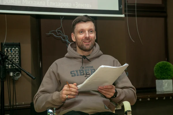 В библиотеке прошел «Час чтения», посвященный Дню защитника Отечества