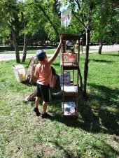 Книги с книжной полки на «Библиотеке на траве»