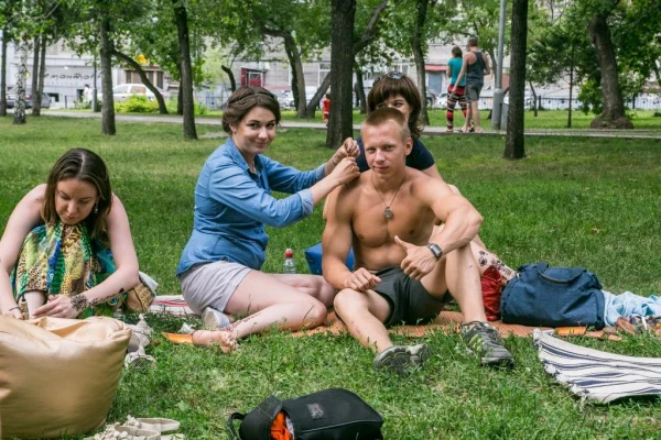 Библиотека на траве