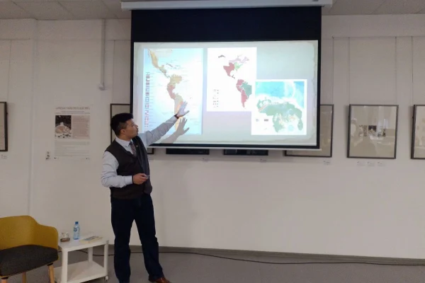 День «Иностранки» в Новосибирске