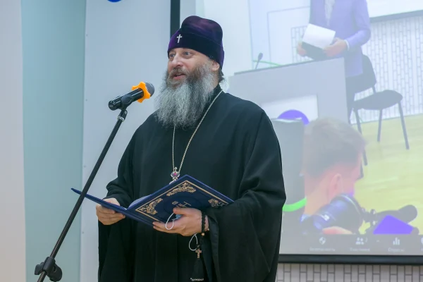 Более 100 мероприятий, 15 писателей и более 5000 посетителей – таковы результаты международного фестиваля «Книжная Сибирь»