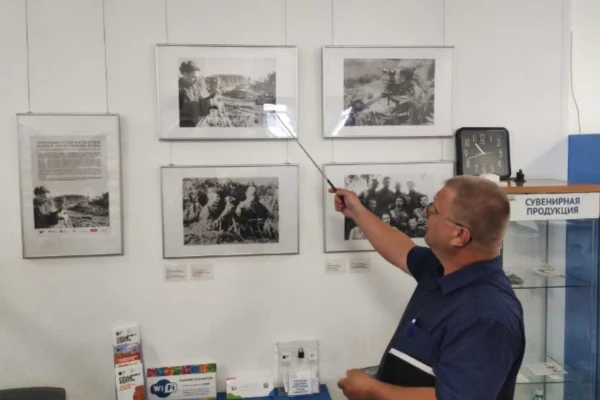 Отдел искусств организовал экскурсию для студентов Новосибирского юридического института