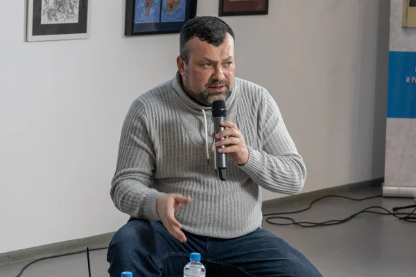 В Новосибирске презентовали литературный фестиваль «Звезды над Донбассом»