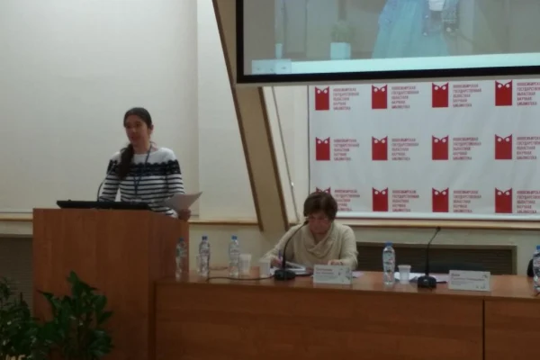 Искусство в библиотечном формате