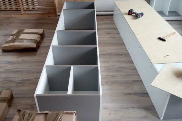  Венгеровская  детская «библиотека мечты» получила мебель