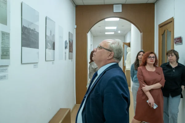 «От Закаменки к центру»