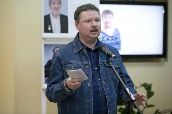 «Поэту по портрету» 