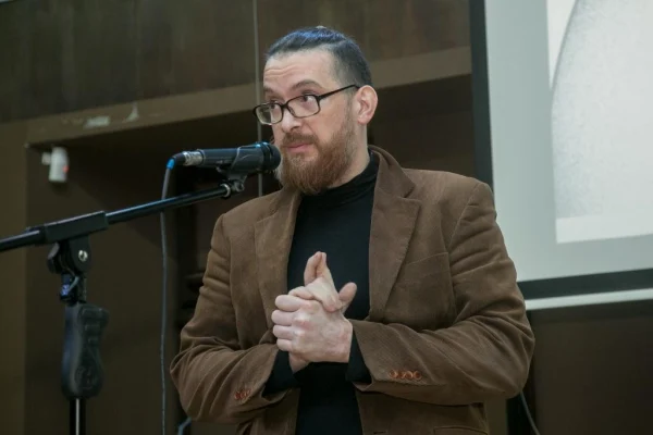 Белое пятно: литературные будни