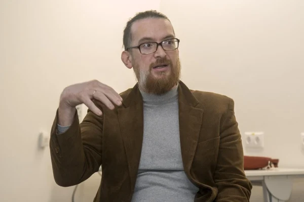 Белое пятно: литературные будни