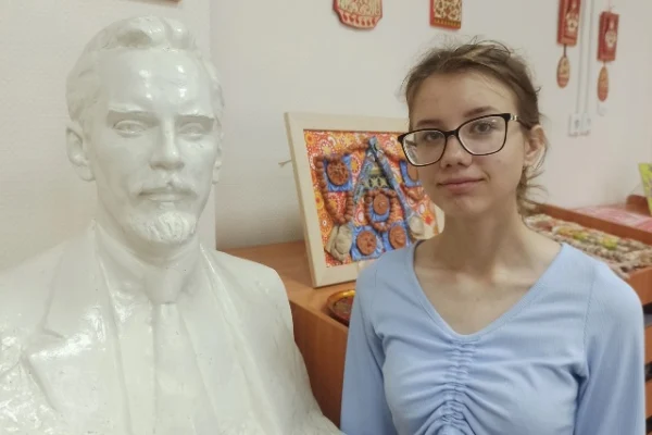 Многократный победитель олимпиады Президентской библиотеки поступает в НГПУ