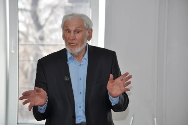 Литературному семинару Прашкевича – 15 лет!